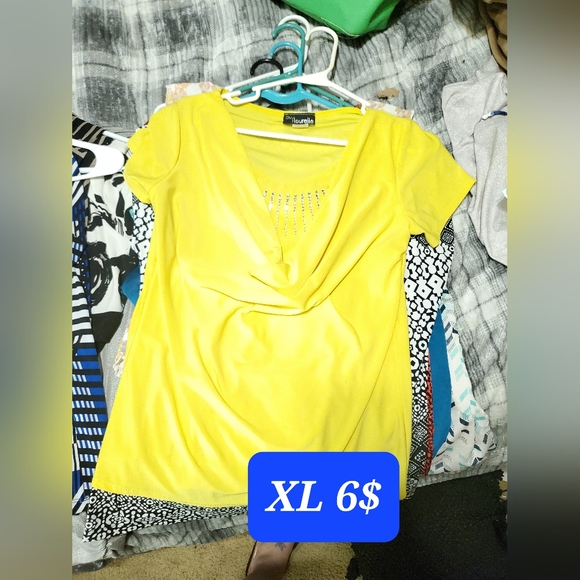 Tops - Picture 6 of 16